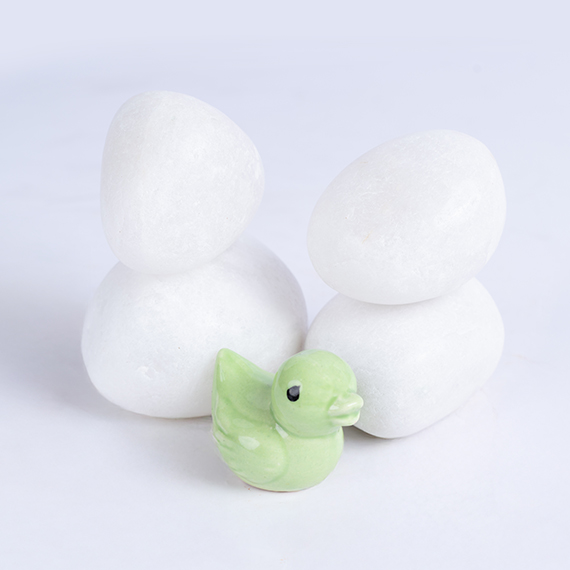 Premium Quartz White Jumbo Pebbles